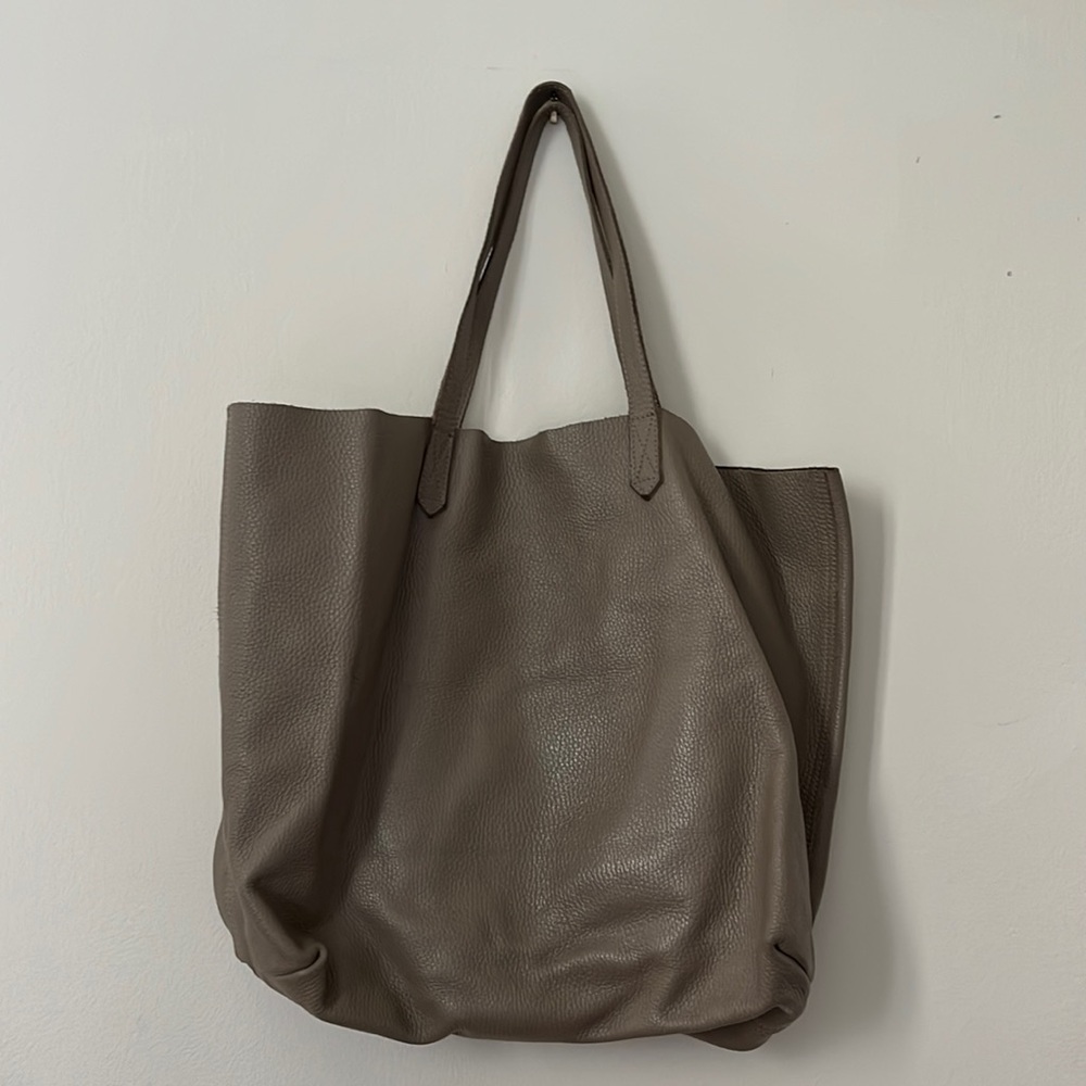 Cuyana grey leather tote